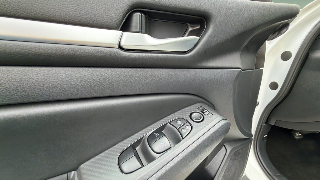 Certified 2026 Nissan Altima 2.5 SR FWD image 19