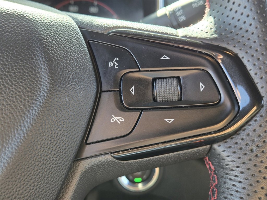 Used 2023 Chevrolet TrailBlazer RS w/ Convenience Package image 28