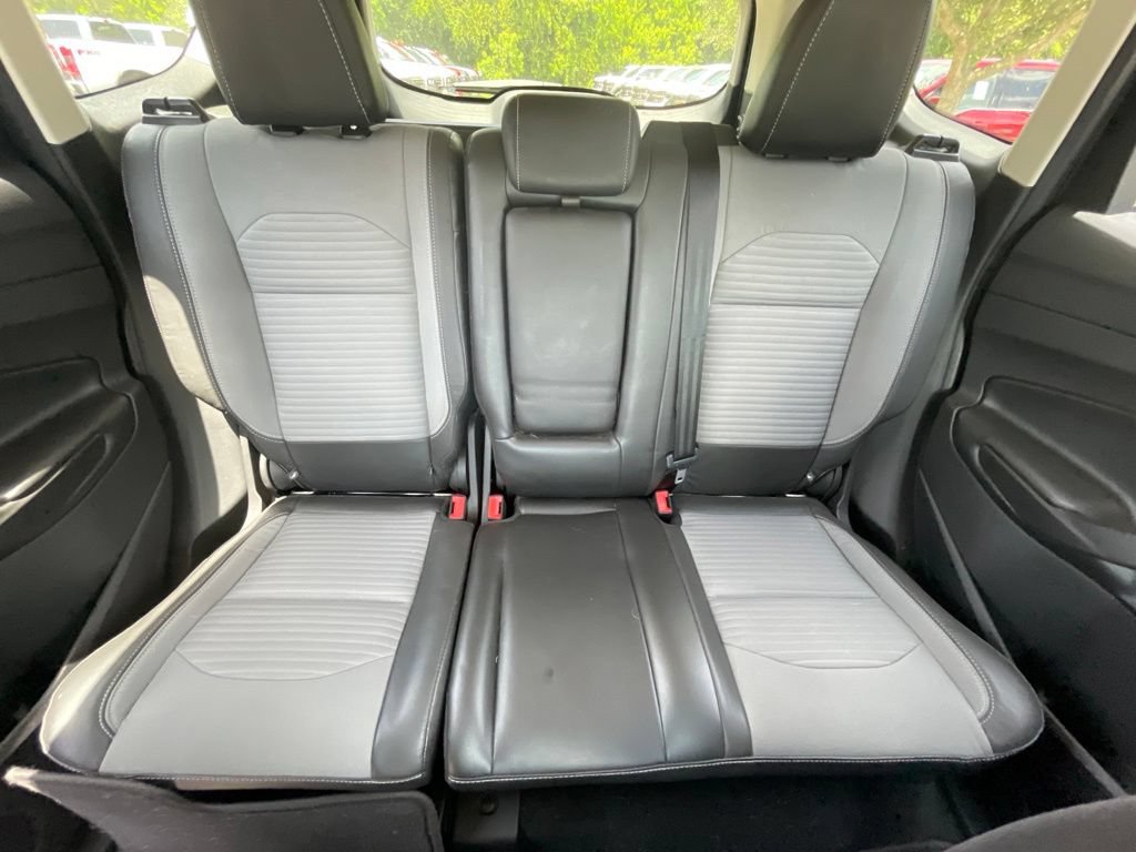 Used 2017 Ford Escape Titanium FWD image 9