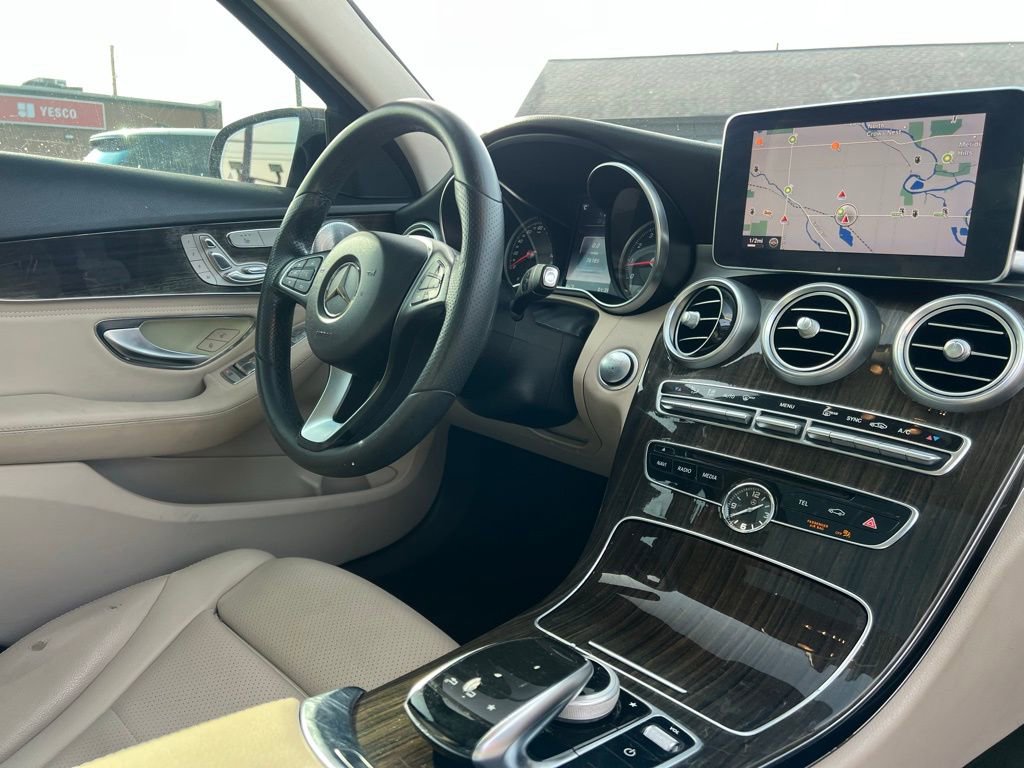 Used 2016 Mercedes-Benz C 300 4MATIC Sedan image 30