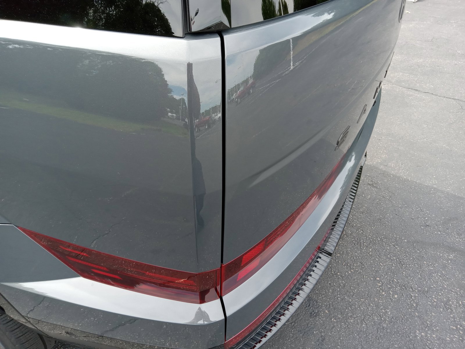 Used 2025 Hyundai Santa Fe Calligraphy AWD/4WD image 8