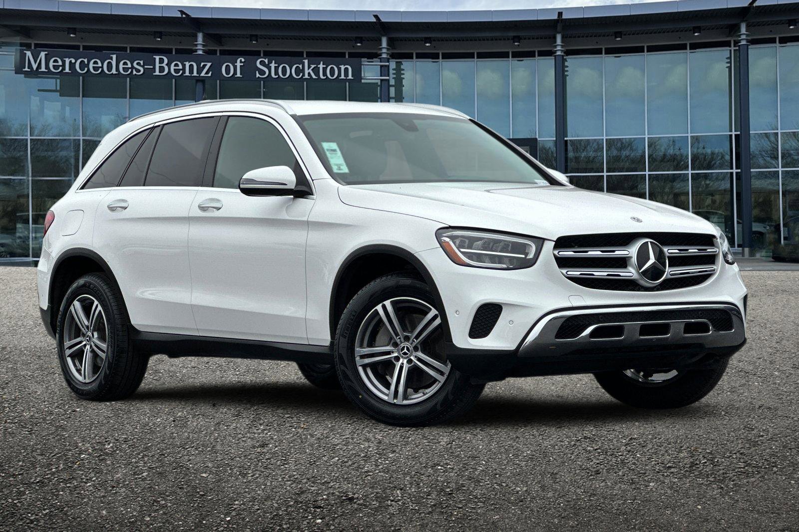 Certified 2021 Mercedes-Benz GLC 300 4MATIC image 2