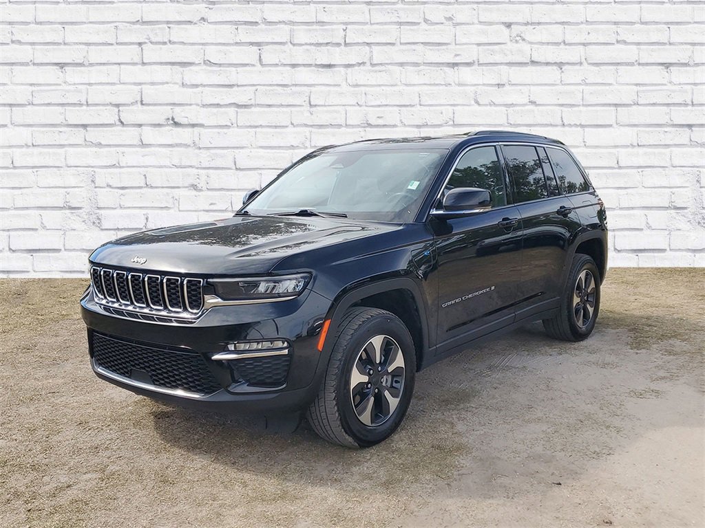 Used 2024 Jeep Grand Cherokee Limited 4xe image 4
