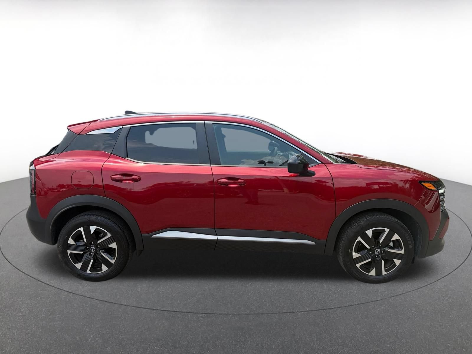 Used 2026 Nissan Kicks SV w/ Cold Weather Package AWD/4WD image 15