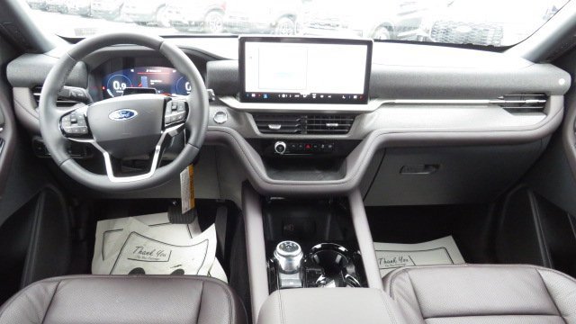 New 2026 Ford Explorer Platinum image 2