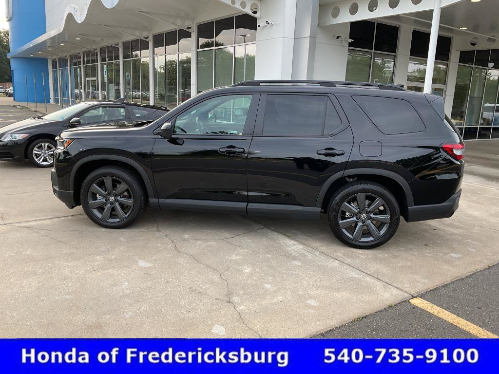 Certified 2026 Honda Pilot Sport image 2