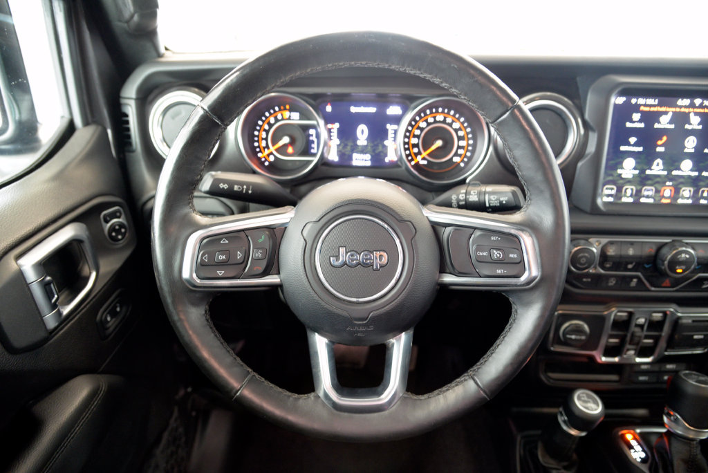 Used 2019 Jeep Wrangler Unlimited Sahara AWD/4WD image 18