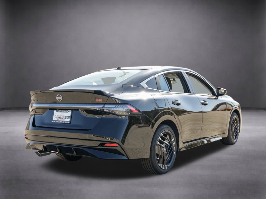 New 2026 Nissan Sentra SR w/ Floor Mat Package FWD image 4