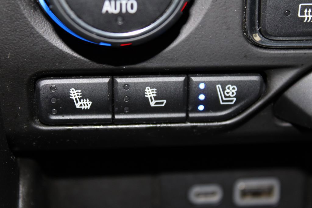 Used 2023 Chevrolet Tahoe Premier image 49