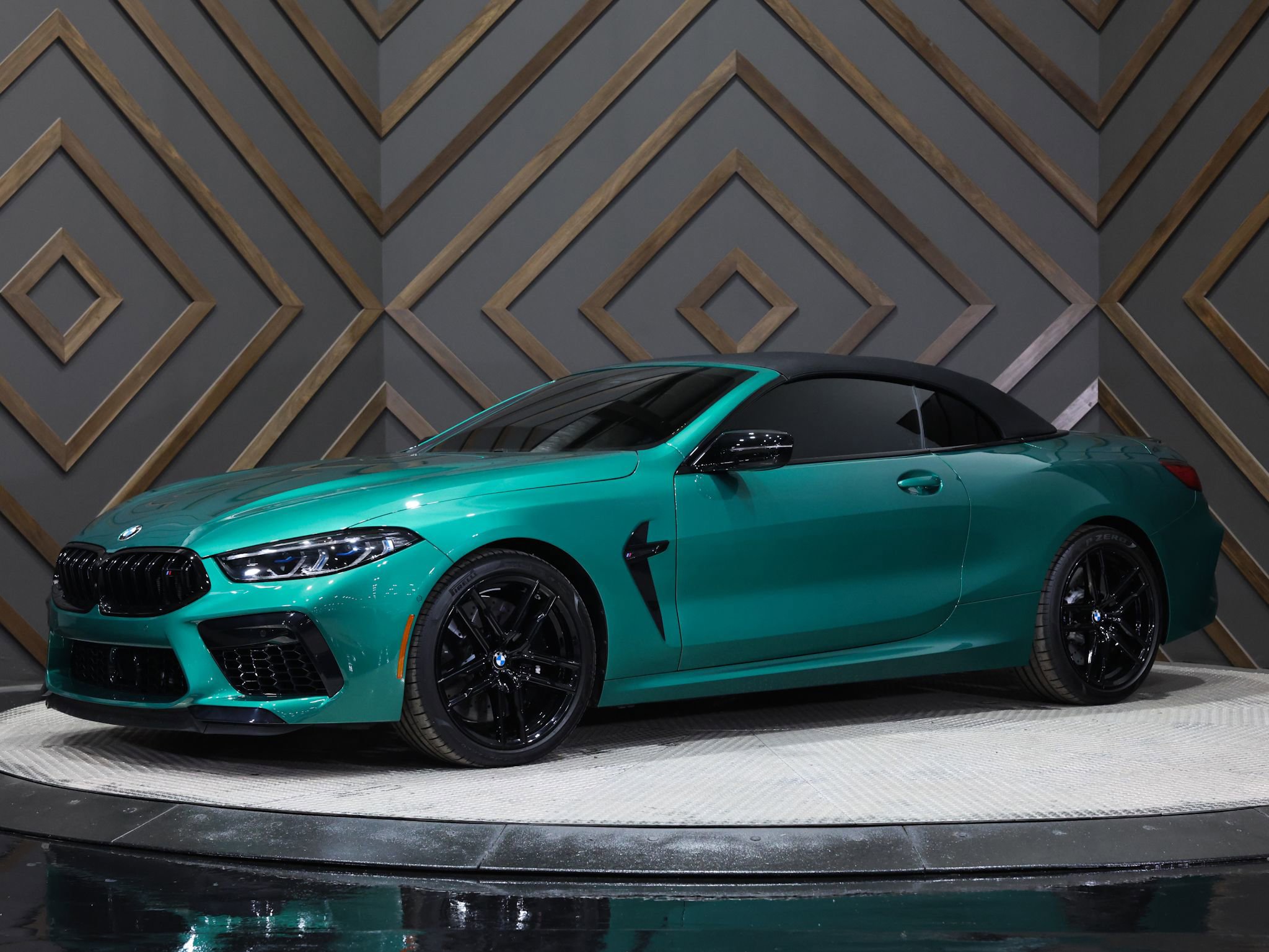 Used 2025 BMW M8 Competition image 6