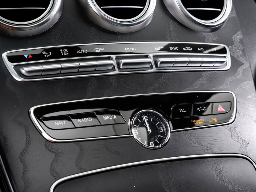 Used 2019 Mercedes-Benz C 300 Sedan image 17