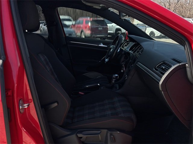 Used 2018 Volkswagen GTI S image 11