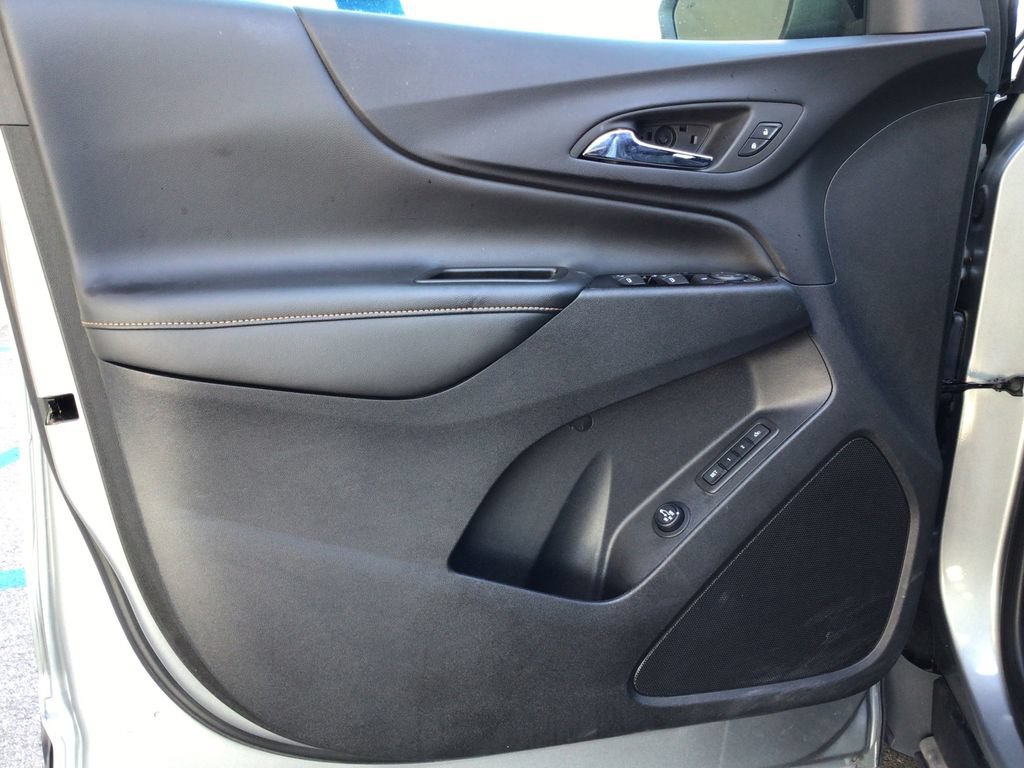 Used 2023 Chevrolet Equinox Premier w/ Redline Edition FWD image 21