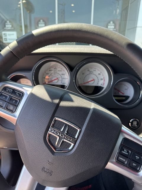 Used 2013 Dodge Challenger R/T RWD image 11