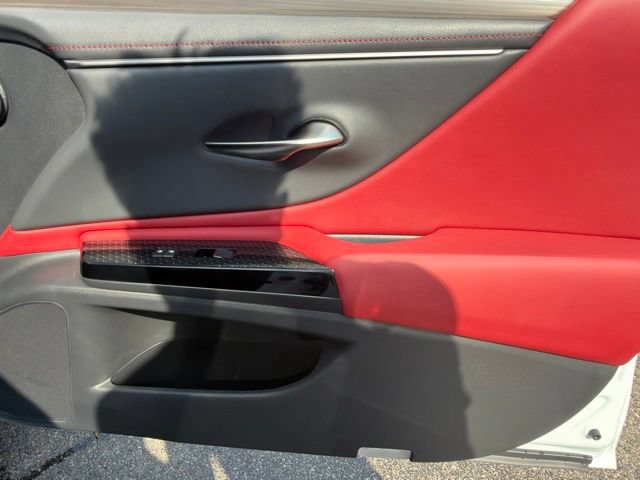 Certified 2025 Lexus ES 350 F Sport FWD image 31