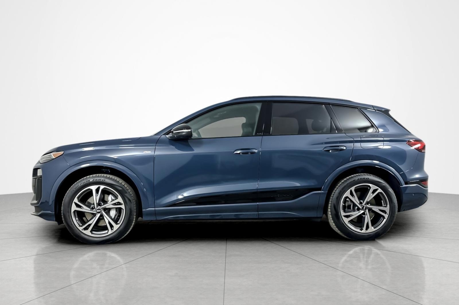 New 2027 Audi Q6 e-tron Premium Plus AWD/4WD image 3