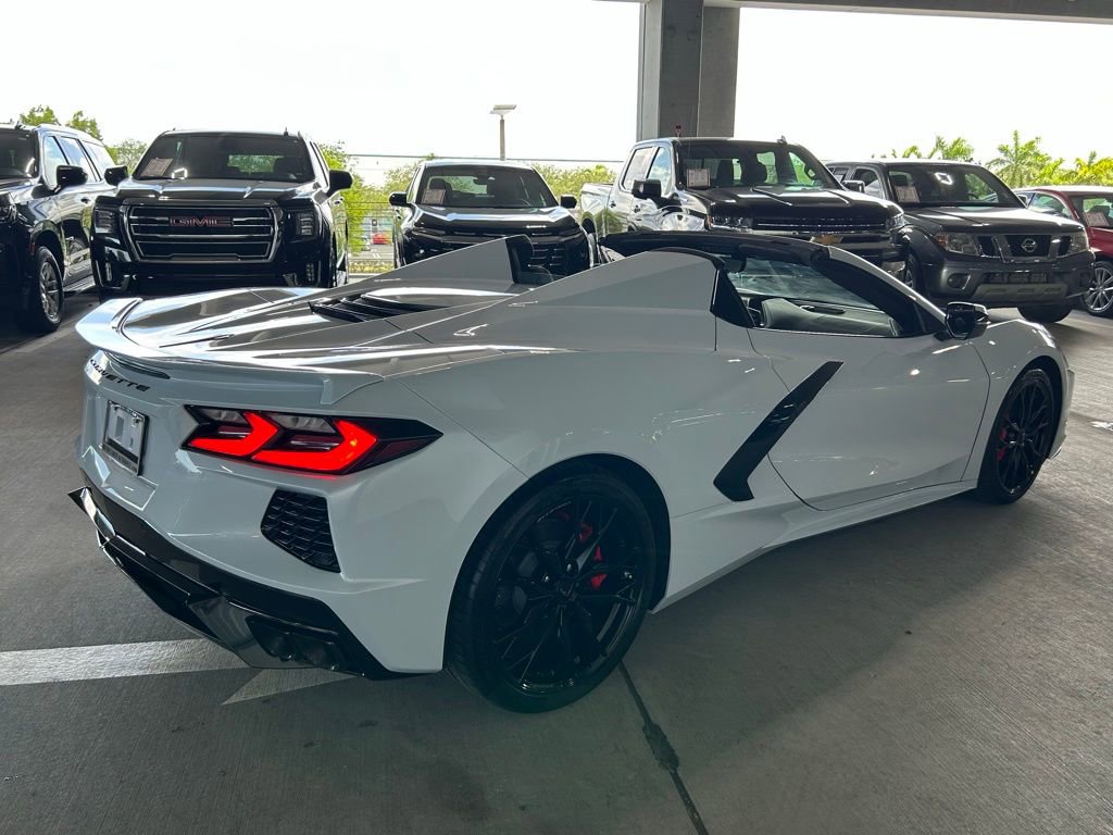 Used 2024 Chevrolet Corvette Stingray Premium Conv w/ Battery Protection Package image 4