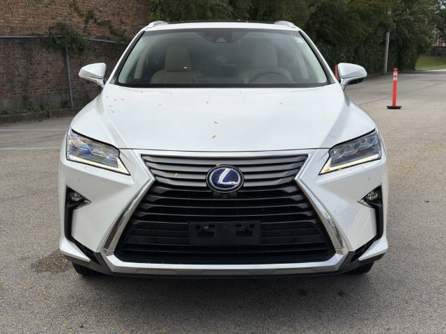 Used 2018 Lexus RX 450hL Luxury w/ Accessory Package AWD/4WD image 2