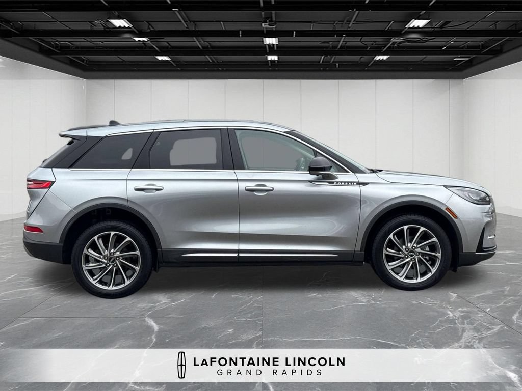 Certified 2024 Lincoln Corsair AWD w/ Equipment Group 101A image 6