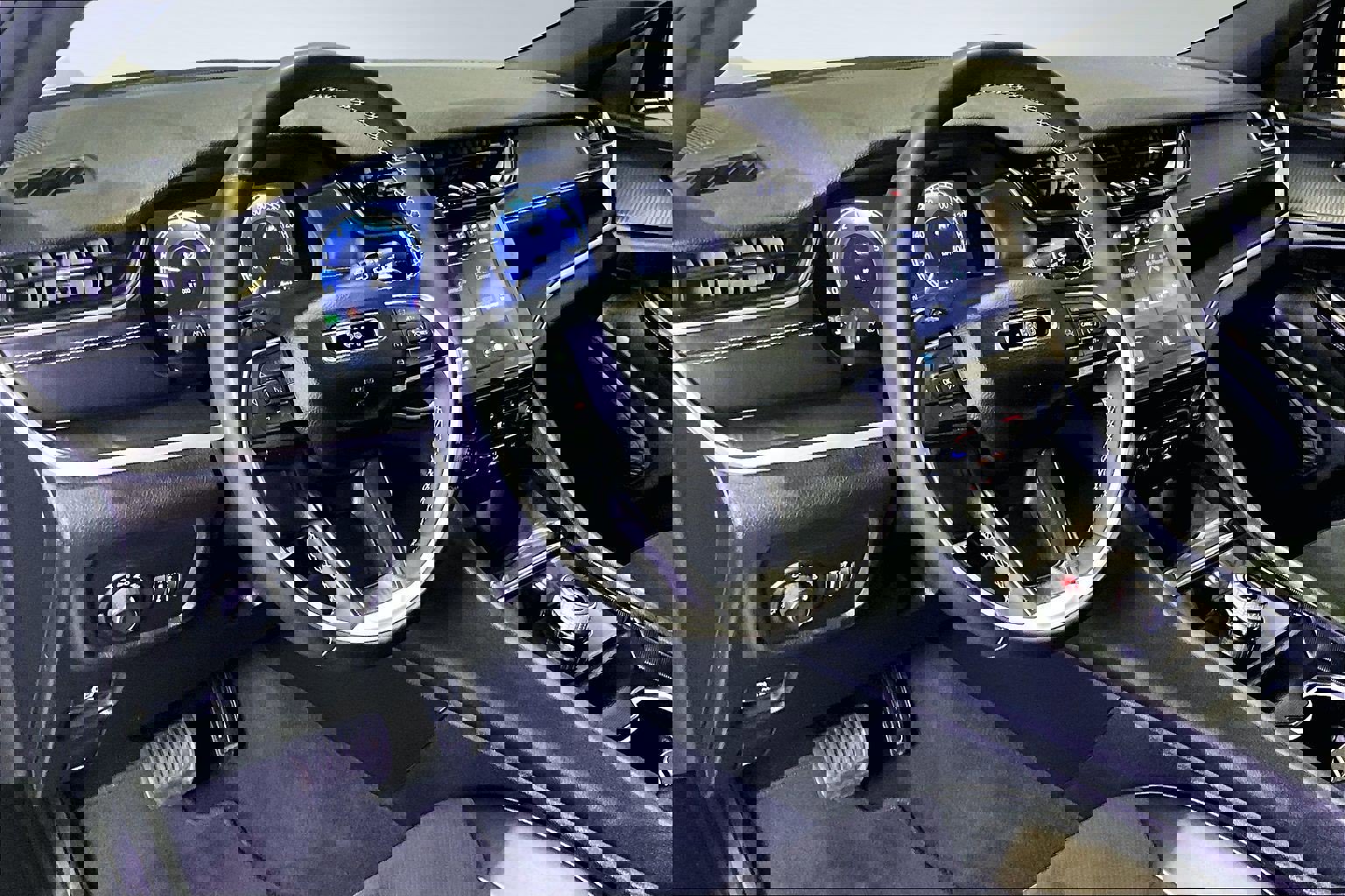 Used 2024 Jeep Grand Cherokee L Laredo image 17