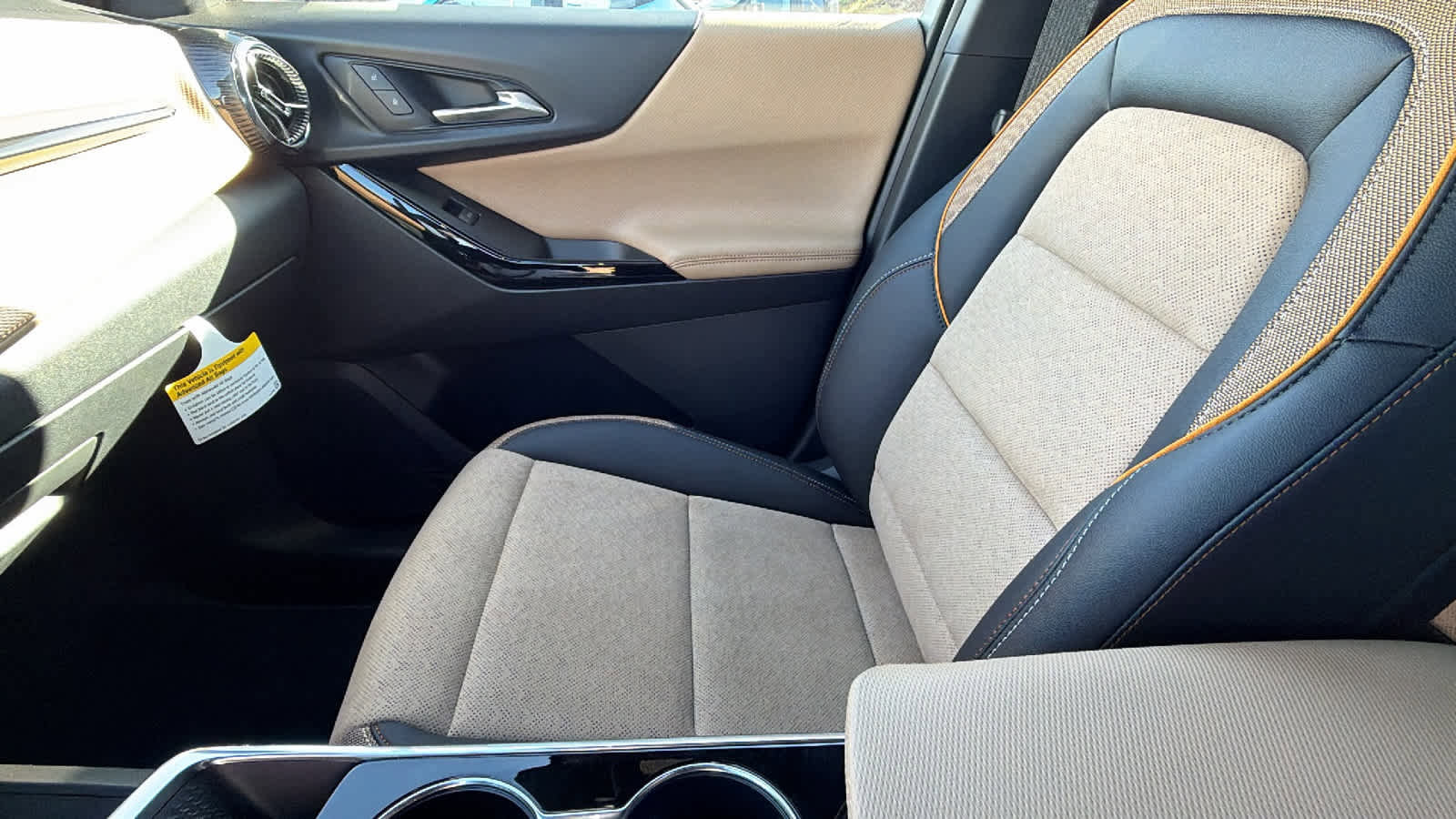 New 2026 Chevrolet Equinox ACTIV w/ Convenience Package III image 12