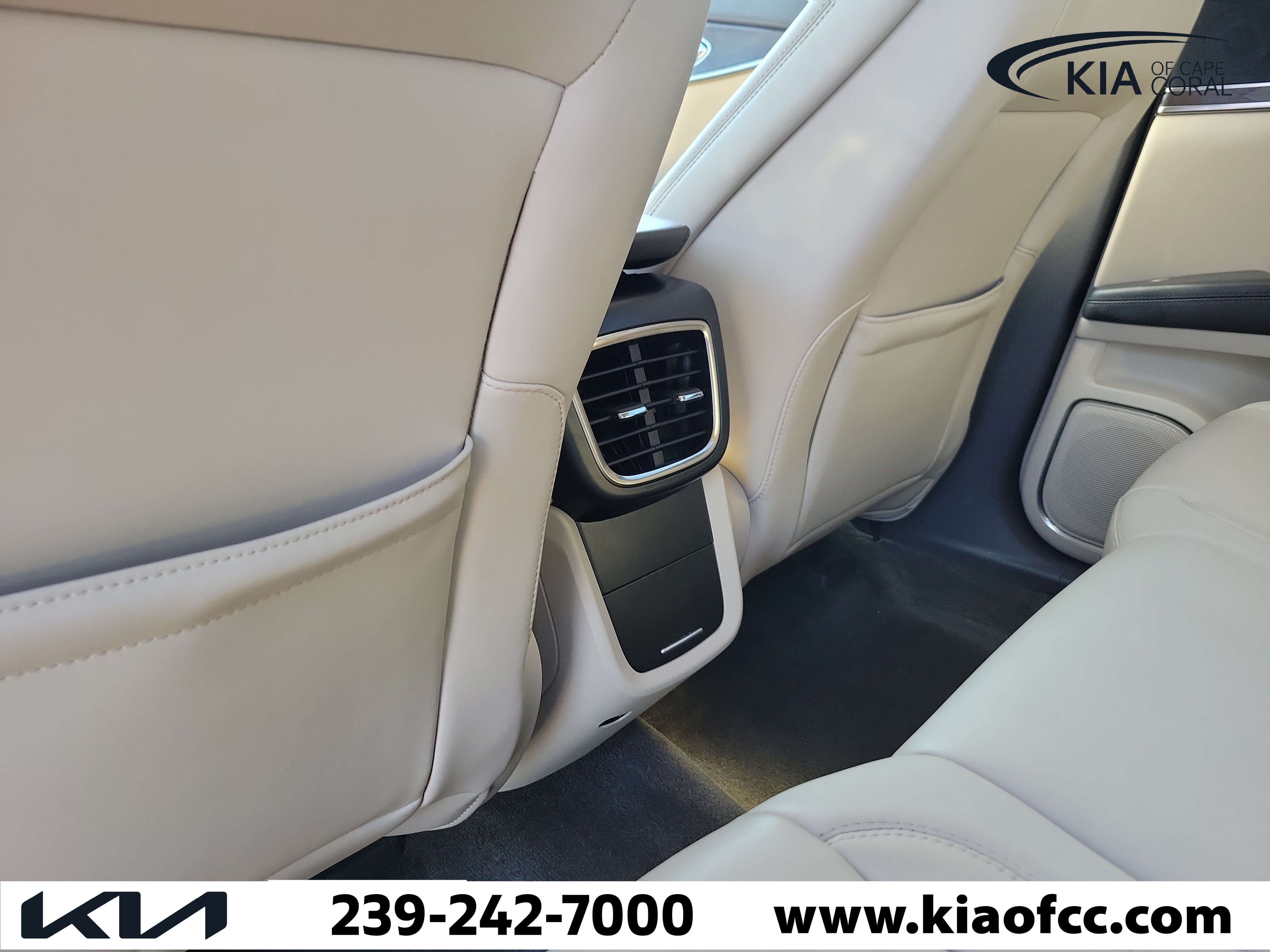 Used 2018 Lincoln MKX Select w/ Select Plus Package FWD image 14