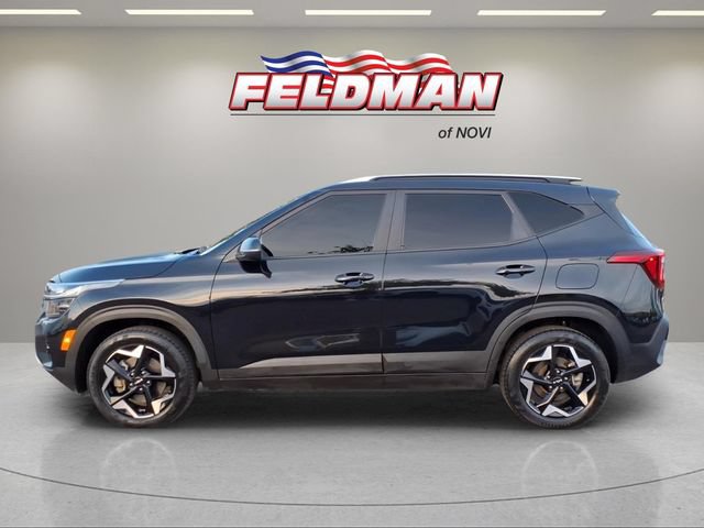 Used 2025 Kia Seltos S AWD/4WD image 2