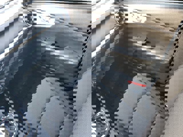 Used 2024 Kia Forte LXS w/ LXS Technology Package image 8