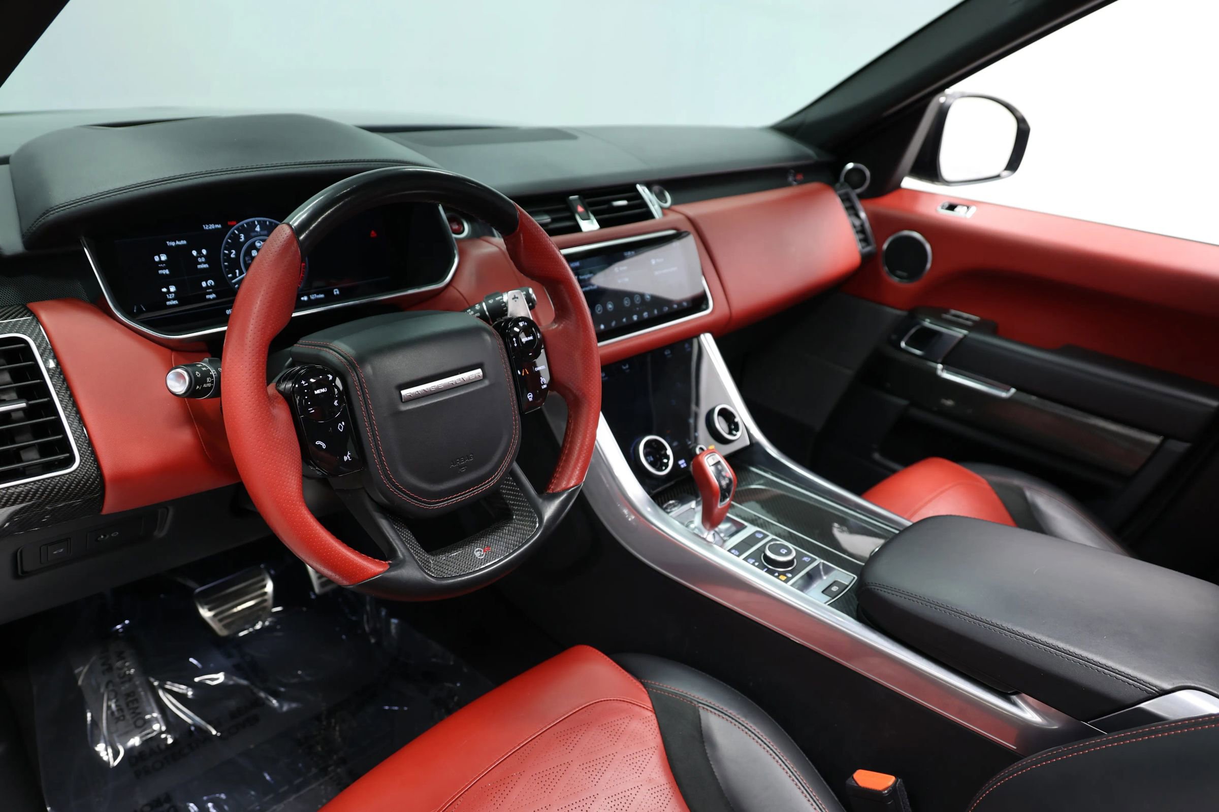 Used 2020 Land Rover Range Rover Sport SVR image 2