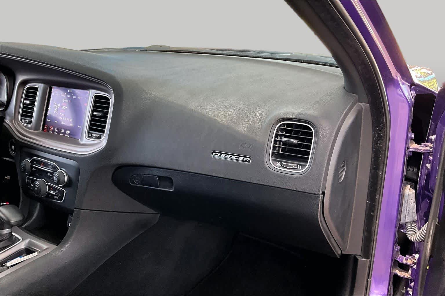 Used 2023 Dodge Charger SXT RWD image 18