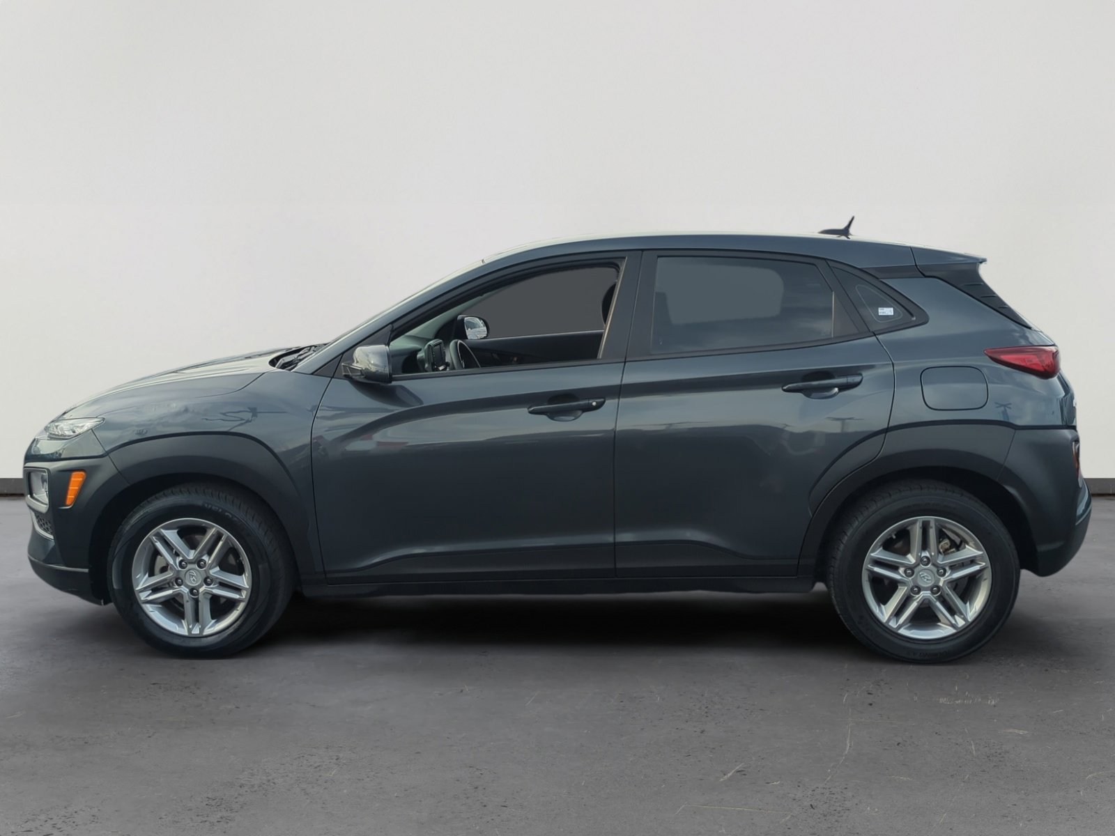 Used 2020 Hyundai Kona SE image 2