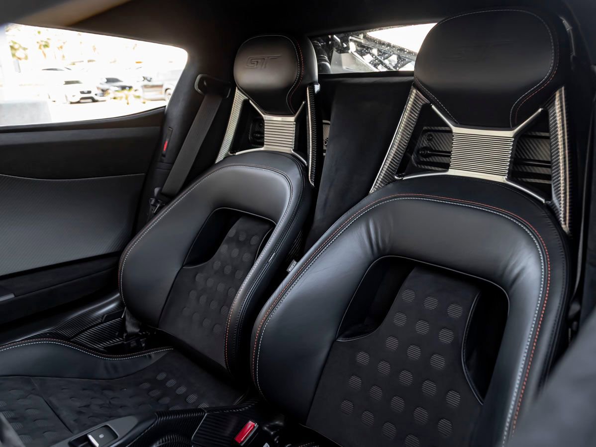 Used 2019 Ford GT RWD image 16