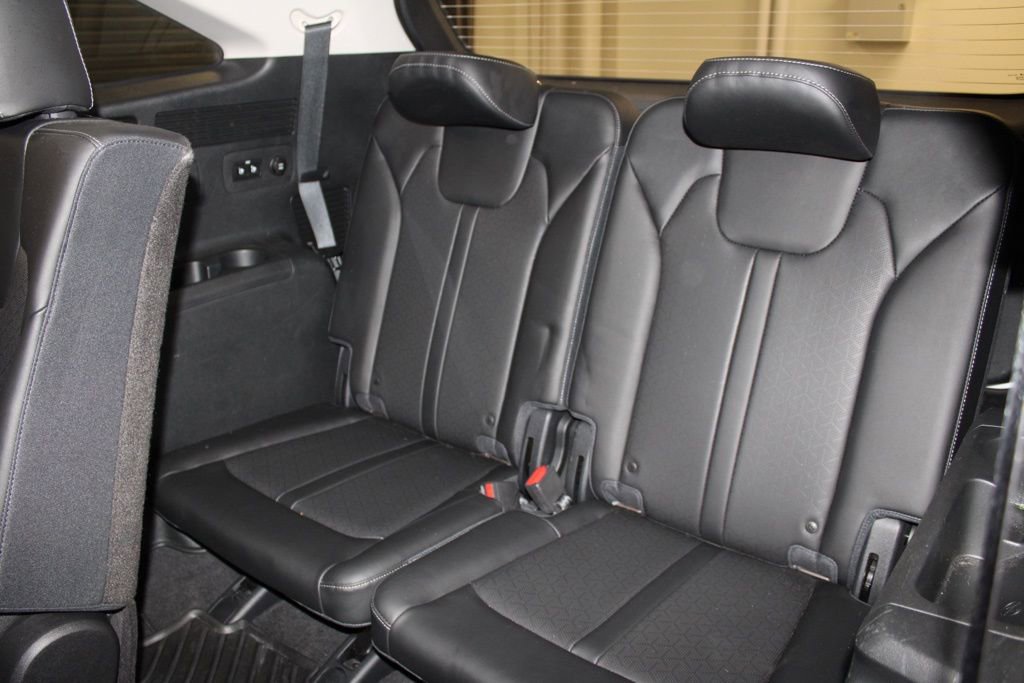 Used 2023 Kia Sorento S w/ Panoramic Sunroof Package FWD image 40