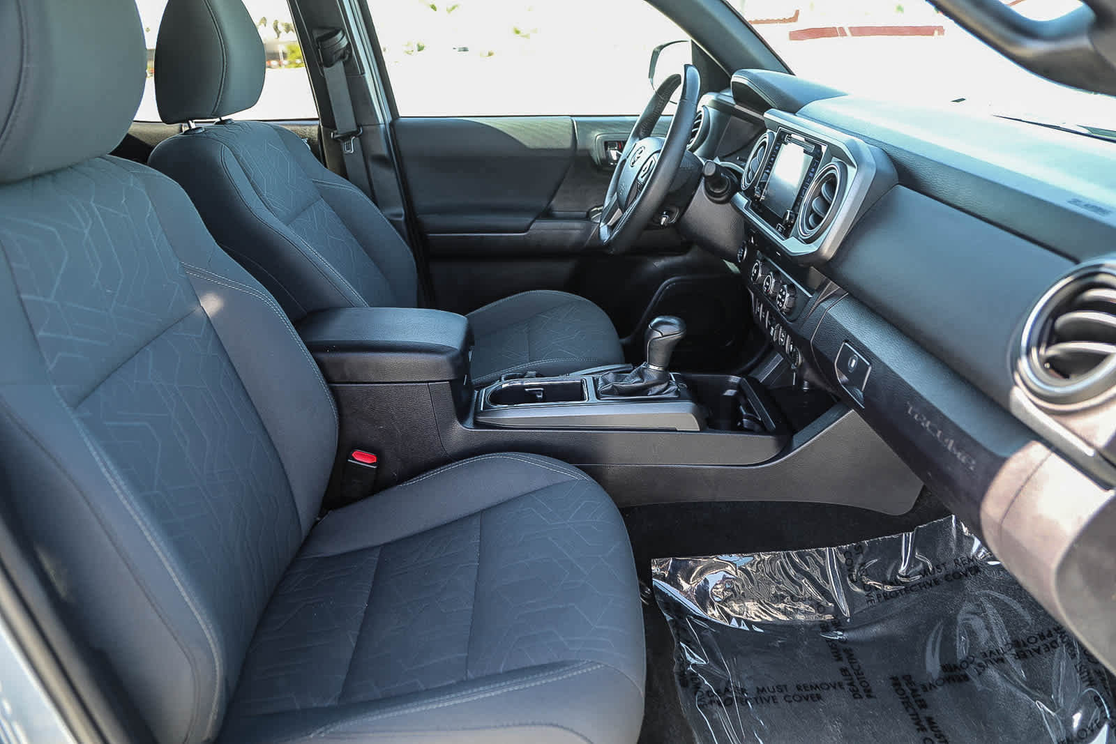 Certified 2019 Toyota Tacoma TRD Sport w/ Technology Package image 16