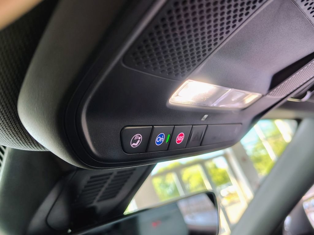 New 2027 GMC Terrain AT4 w/ Technology Package II AWD/4WD image 30
