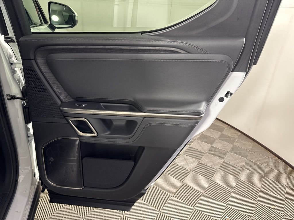 Used 2023 Rivian R1T Adventure image 17