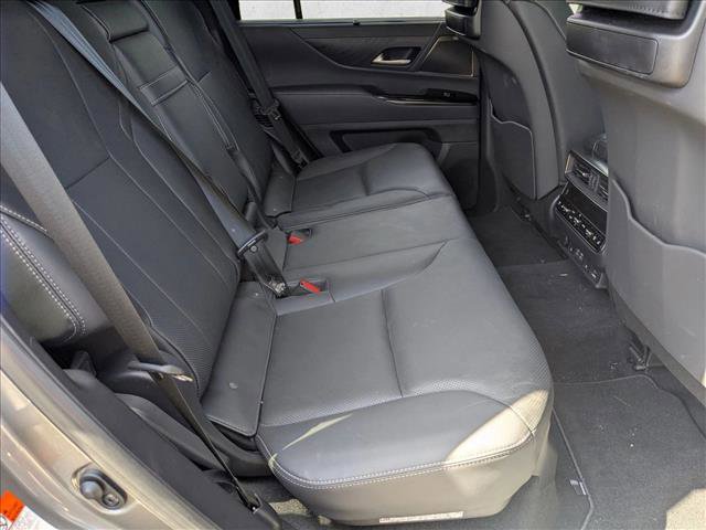 Certified 2024 Lexus LX 600 4WD w/ Luxury Package image 21
