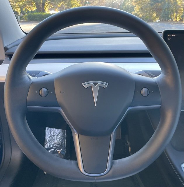 Used 2023 Tesla Model 3 Standard Range image 21