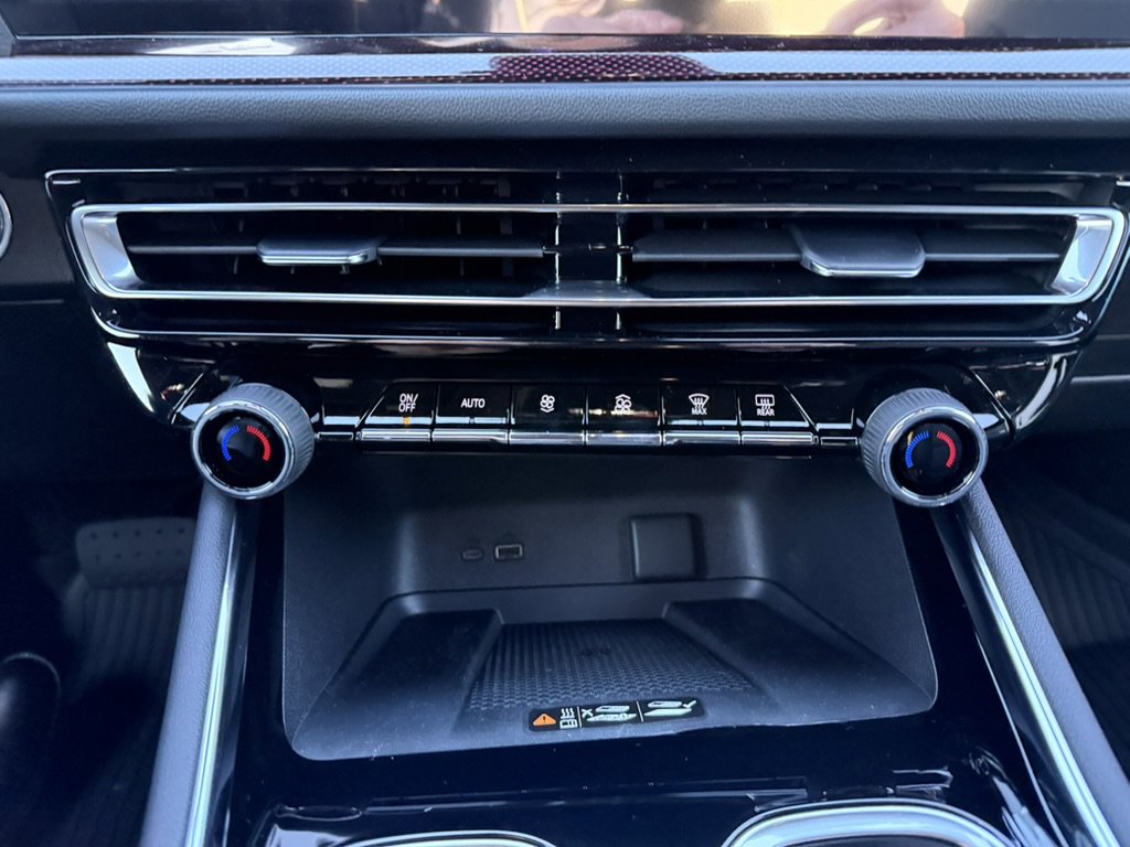 New 2026 Chevrolet Traverse Z71 image 17