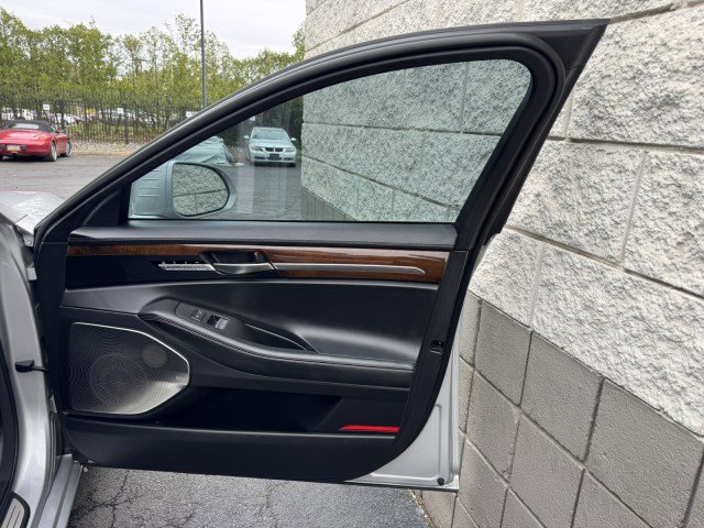 Used 2018 Genesis G90 5.0 Ultimate RWD image 44
