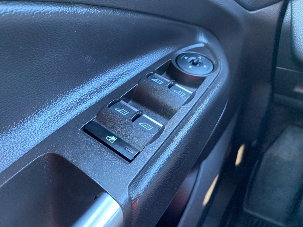 Used 2019 Ford Escape Titanium FWD image 37