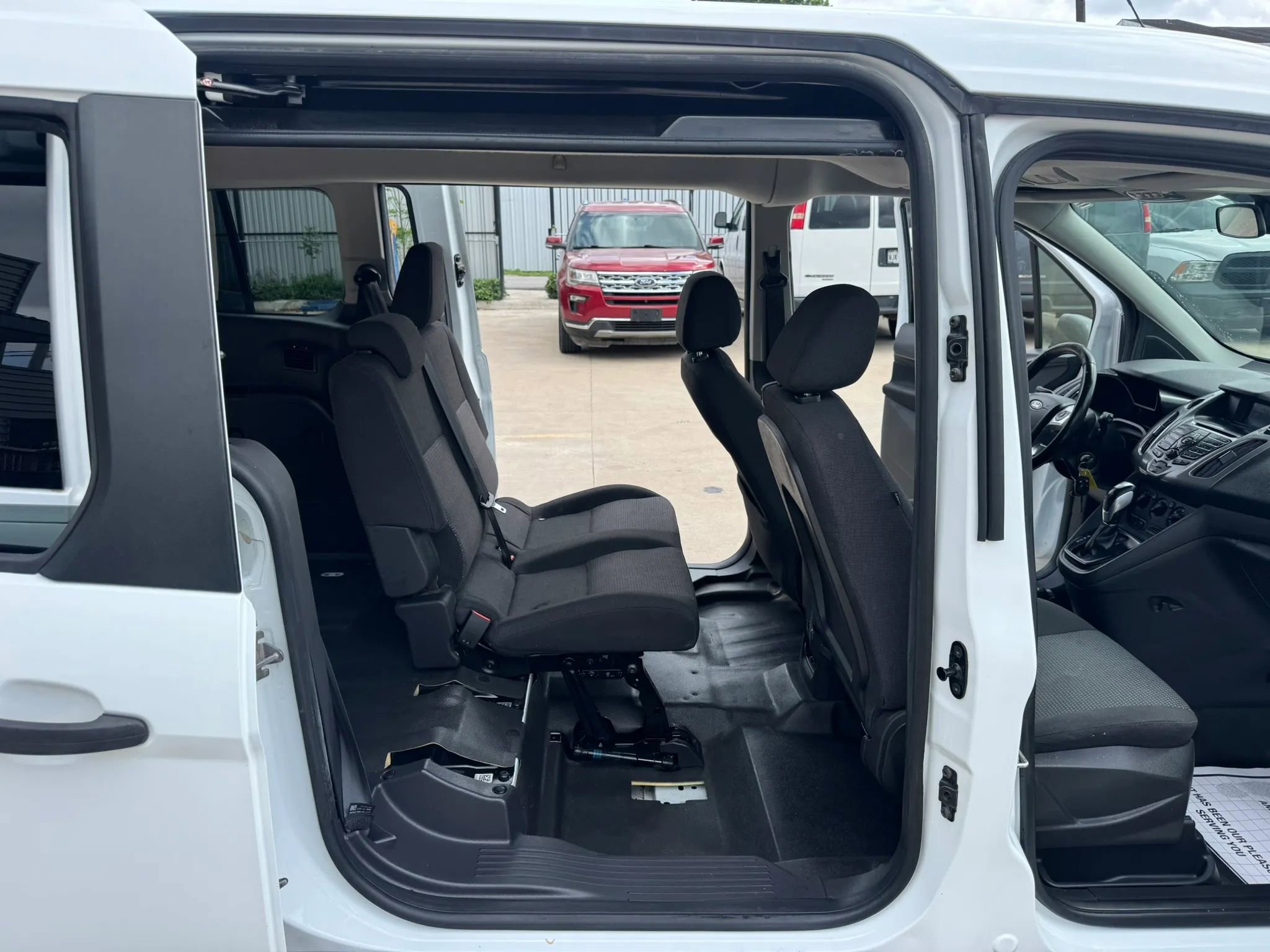 Used 2016 Ford Transit Connect XL FWD image 30