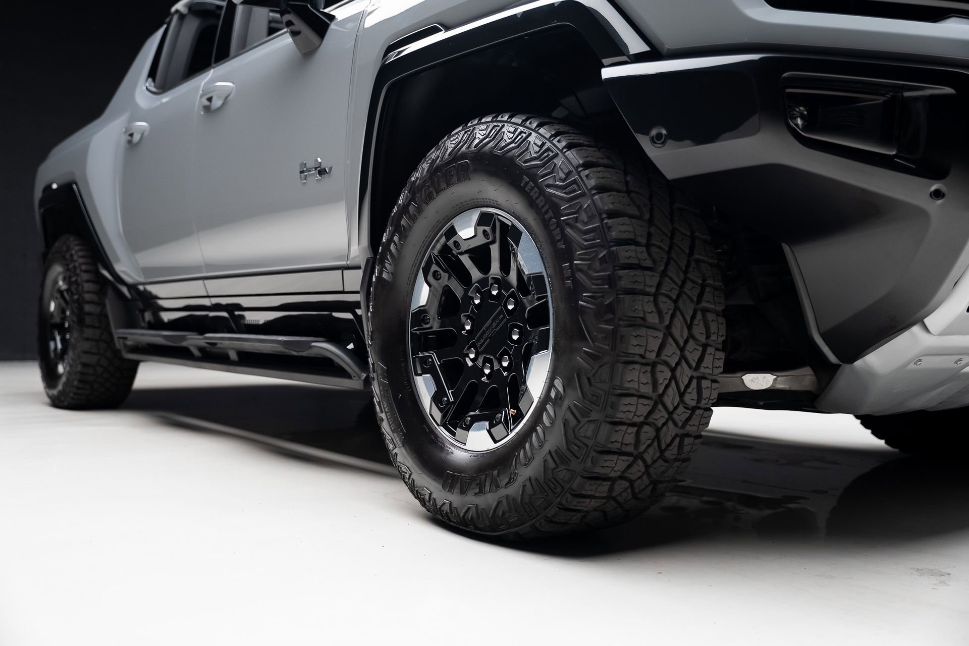 Used 2024 GMC Hummer EV 3X w/ Extreme Off-Road Package image 78