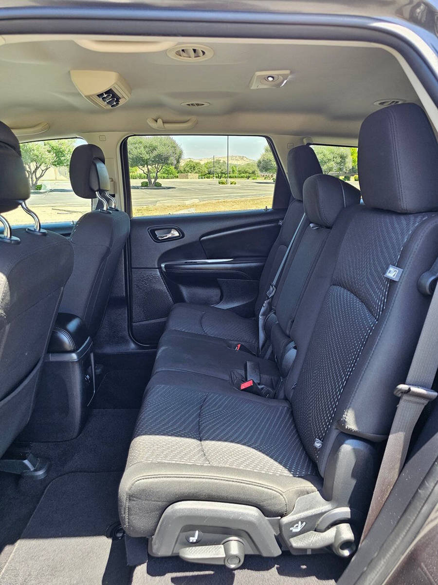 Used 2017 Dodge Journey Crossroad FWD image 15