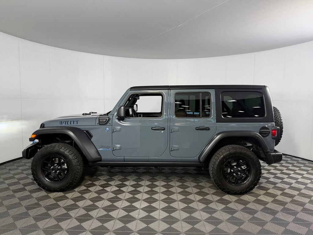 Used 2024 Jeep Wrangler Unlimited AWD/4WD image 11