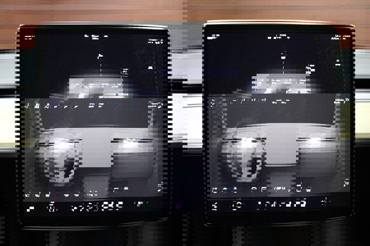 Used 2023 Tesla Model Y Long Range image 28