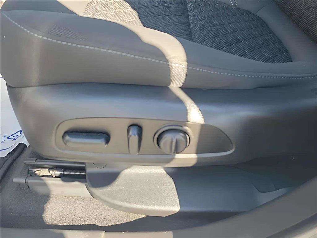 Used 2019 Chevrolet Blazer LT image 15