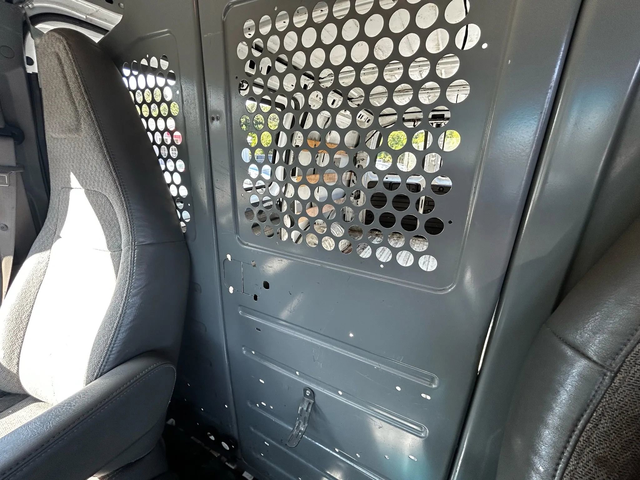 Used 2017 GMC Savana 2500 Van 3D image 23