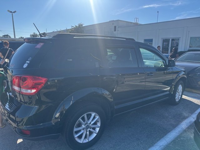 Used 2015 Dodge Journey SXT w/ Flexible Seating Group image 11