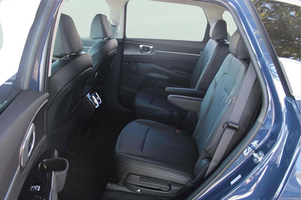 New 2025 Kia Sorento SX image 8